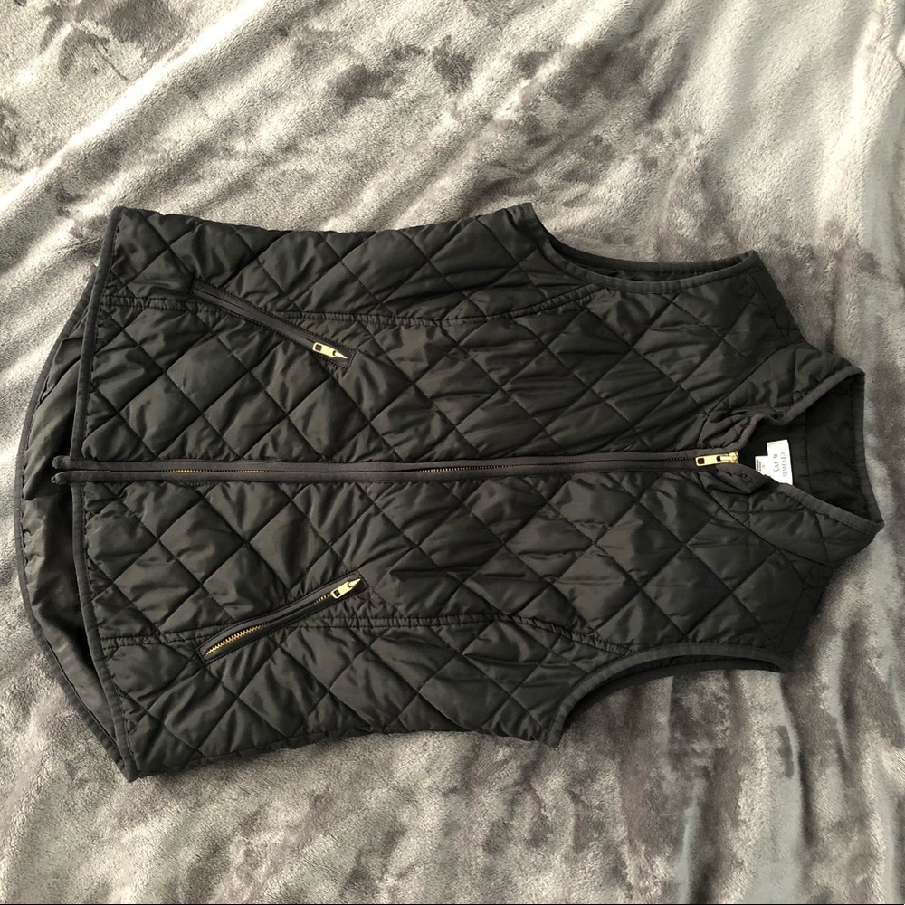 Puffer Vest w/ Pockets